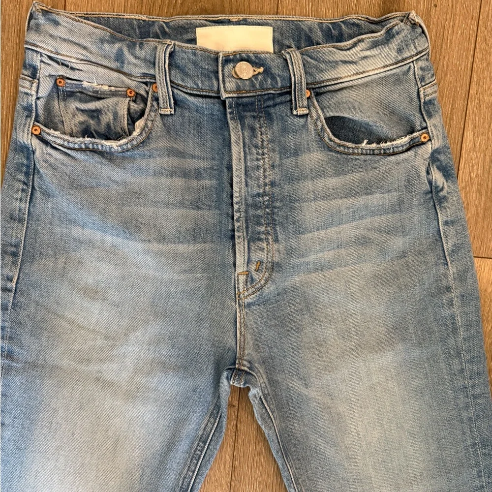 MOTHER The Tripper Jeans In I Confess
Wash Ankle Denim EUC Size 28 - Picture 6 of 15